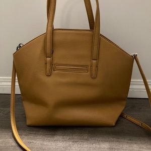 Mat & Nat Crossbody Tote
